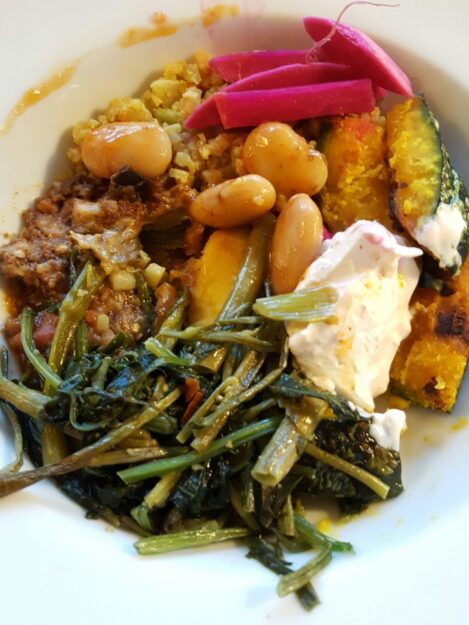 Vietnamese-spinach-riced-cauliflower-kaboucha-squash-foodie-gardener